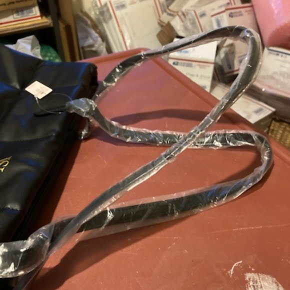 Victoria Secrets black bag/tote - Picture 5 of 7